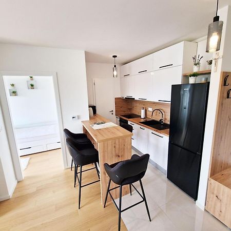 Apartment Queen Karlovac Eksteriør bilde