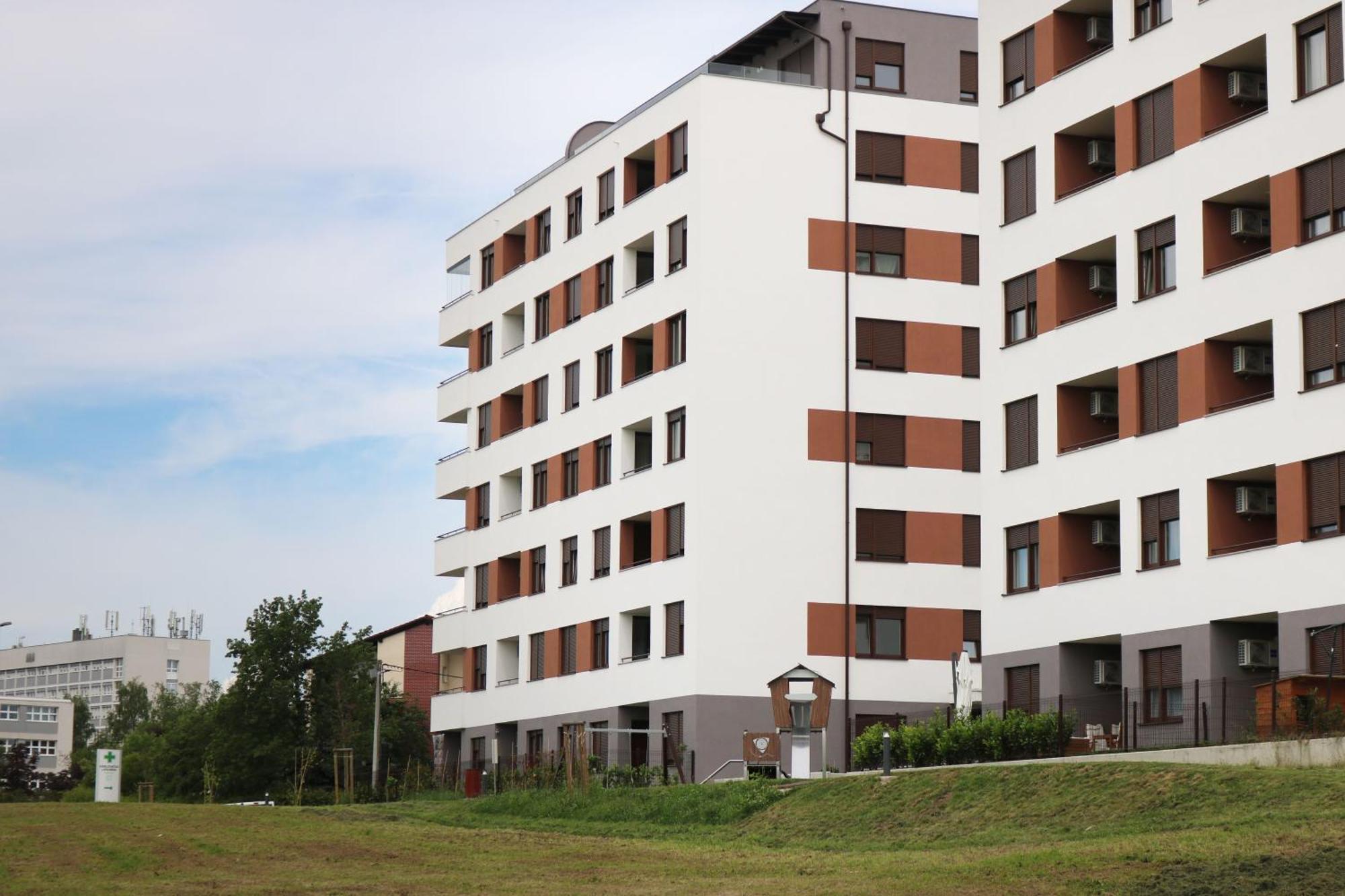 Apartment Queen Karlovac Eksteriør bilde